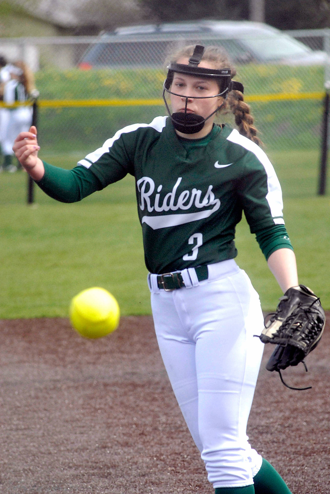 Keith Thorpe/Peninsula Daily News Port Angeles’ Hope O’Connor pitches in an April 14 game against White River at Billy Whiteshoes Memorial Park near Port Angeles.