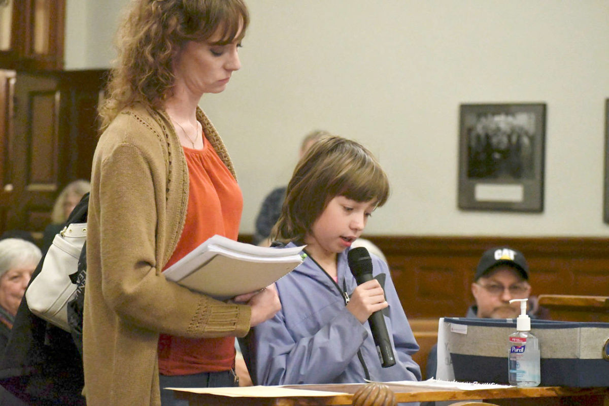 Proposed Jefferson County shooting range law hearing draws overflow