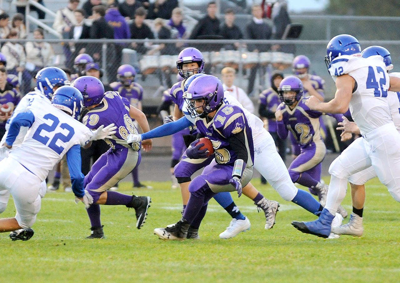 Michael Dashiell/for Olympic Peninsula News Group Sequim’s Taig Wiker has 637 rushing yards and six touchdowns on the ground through six games.