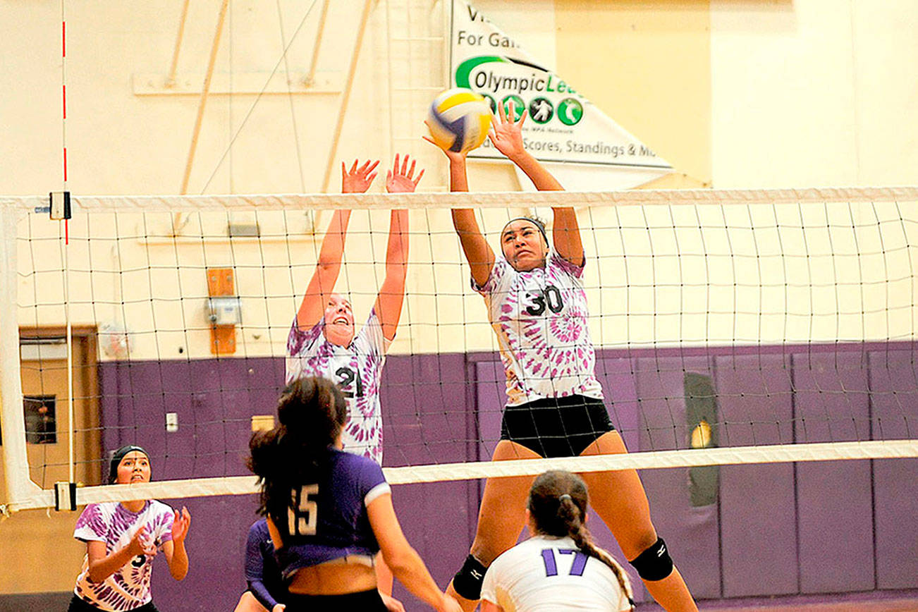 PREP VOLLEYBALL: Sequim pushes No. 1-ranked North Kitsap to the limit
