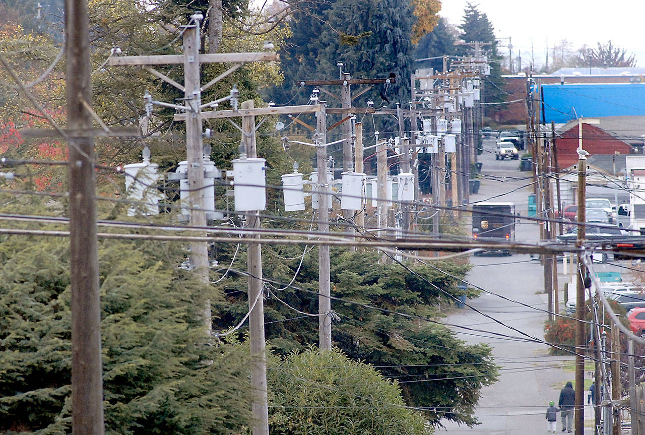 Power lines along the alley between First and Second streets from Liberty to Vine streets in Port Angeles are slated for replacement. (Keith Thorpe/Peninsula Daily News)