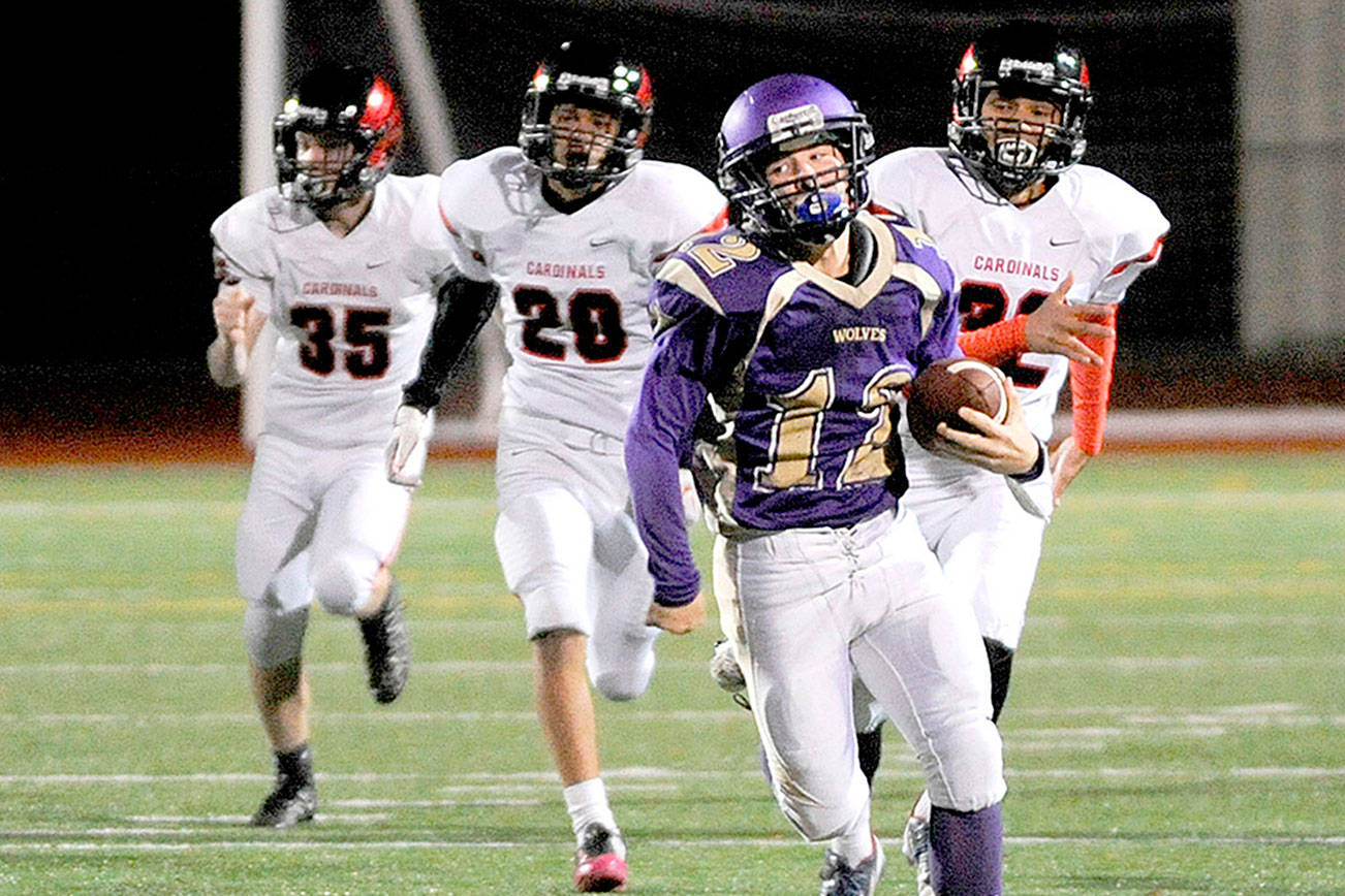 DISTRICT FOOTBALL: Sequim survives and advances to state for first time since 2011
