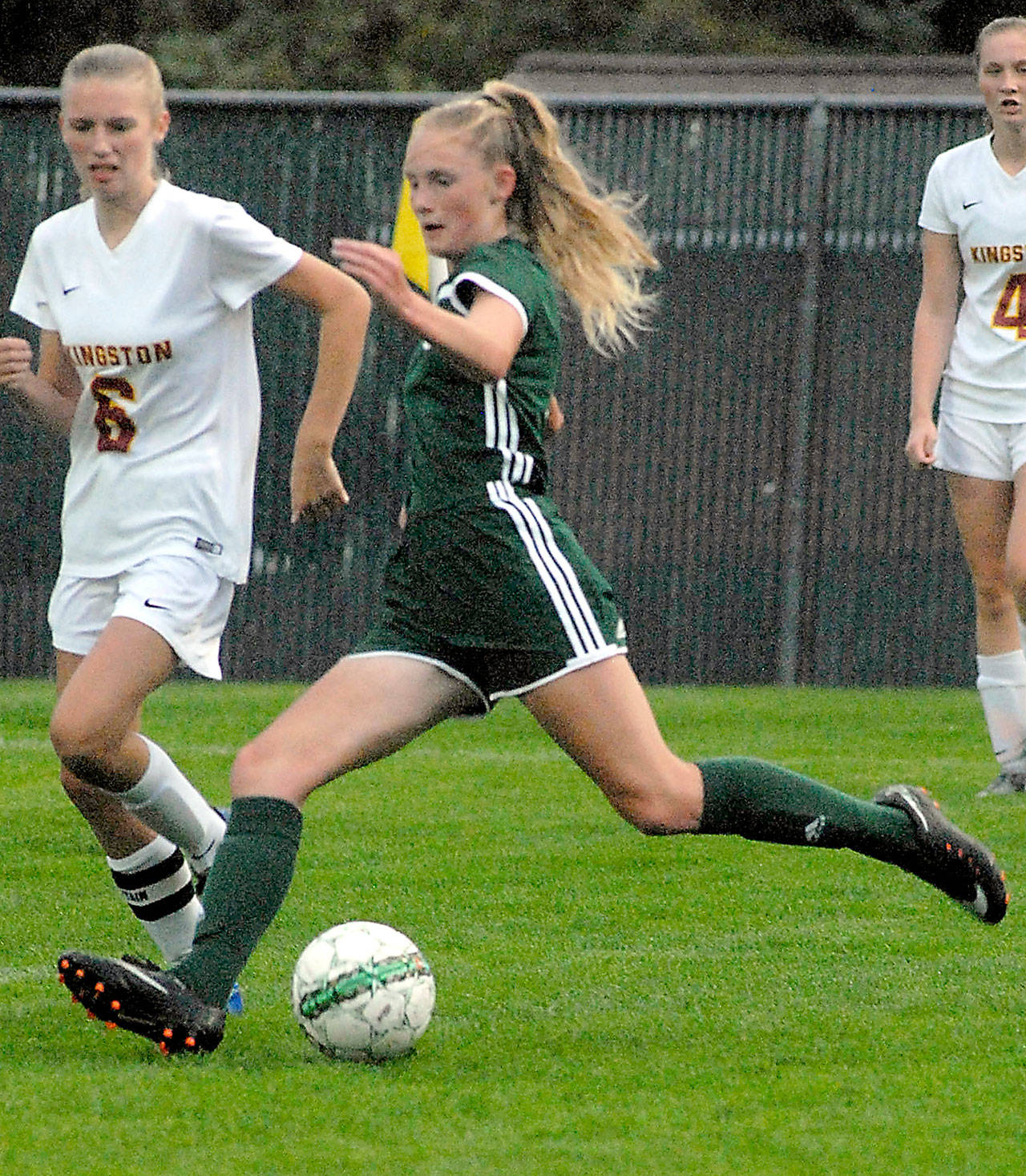 Keith Thorpe/Peninsula Daily News Port Angeles’ Millie Long competes in match with Kingston in September.