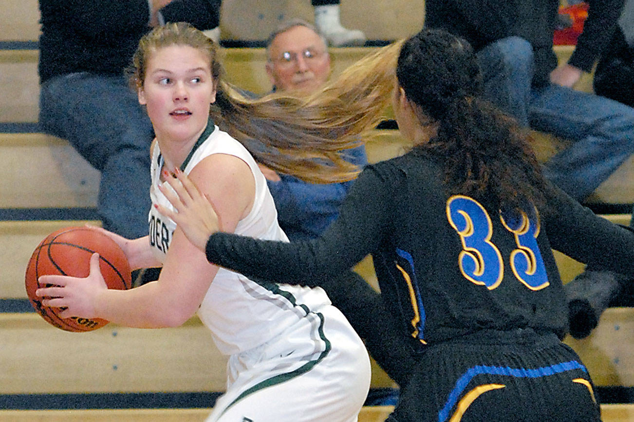 GIRLS BASKETBALL: Port Angeles imposes its will inside late in win over Class 4A Hazen
