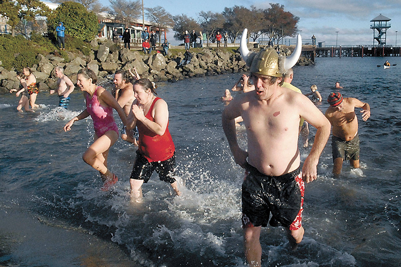 Polar plunges offer invigorating start to year Peninsula Daily News