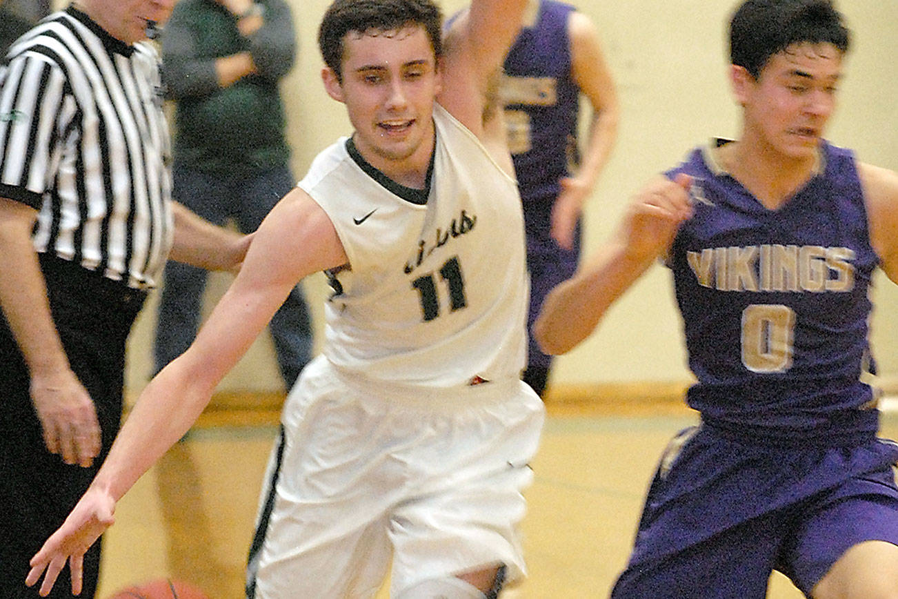 PREP BASKETBALL: Port Angeles boys tied for league lead after rallying past North Kitsap