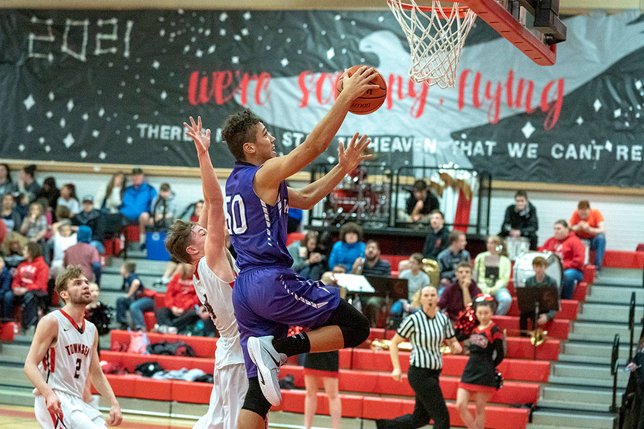 BOYS BASKETBALL ROUNDUP: Sequim surges past Port Townsend; Roughriders, Spartans win big
