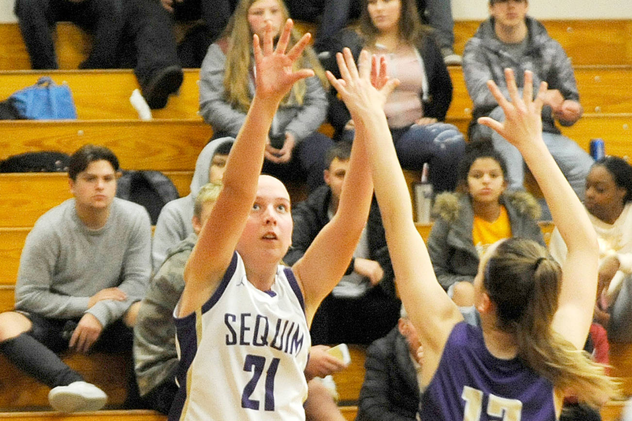 STATE BASKETBALL: Sequim’s Kalli Wiker dialed in from outside