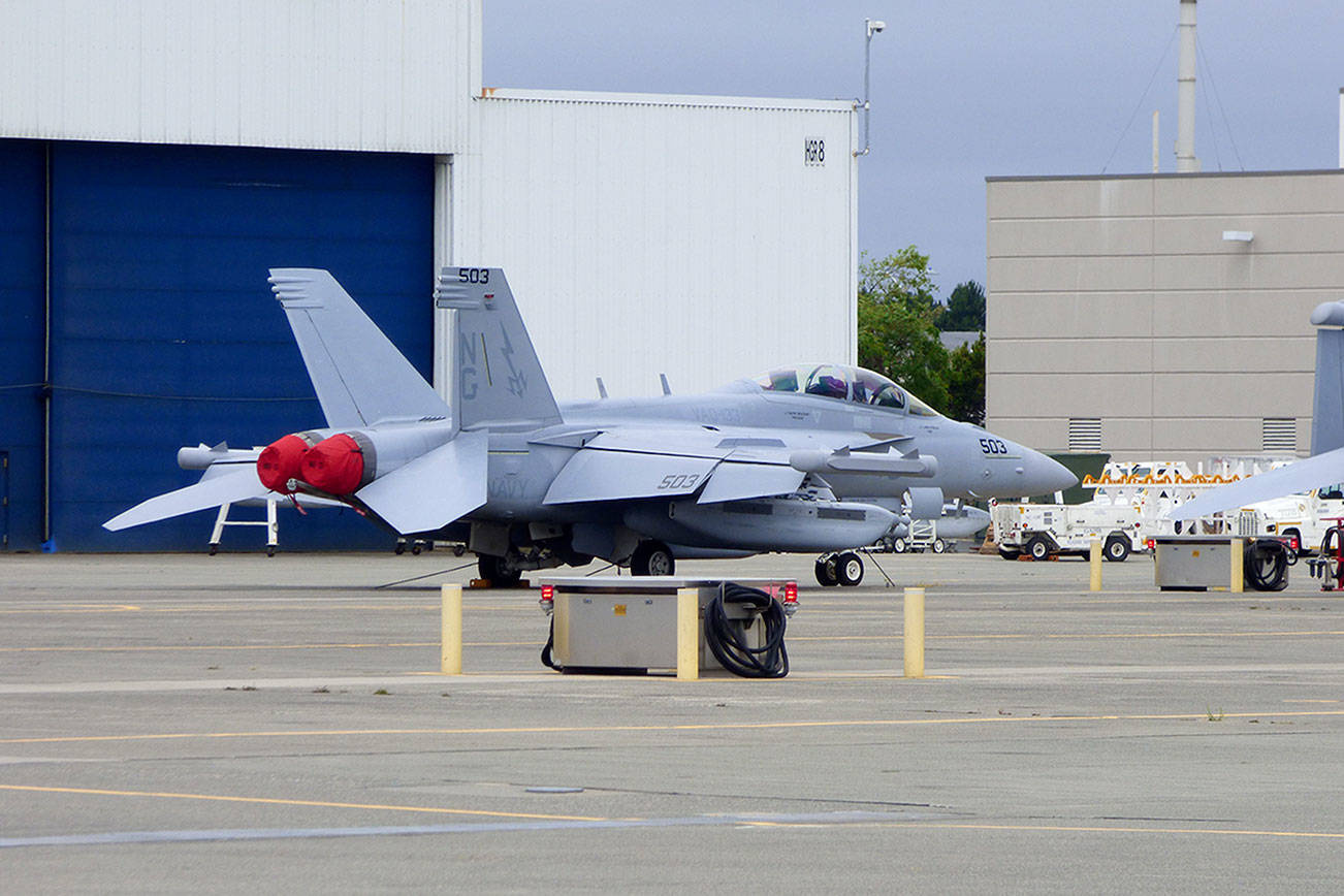 Navy’s final decision adds 36 Growler jets to Whidbey Island base