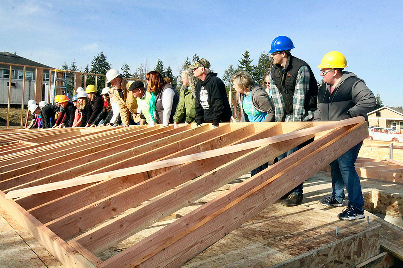 PHOTO: Habitat for Humanity raises walls in Port Angeles | Peninsula