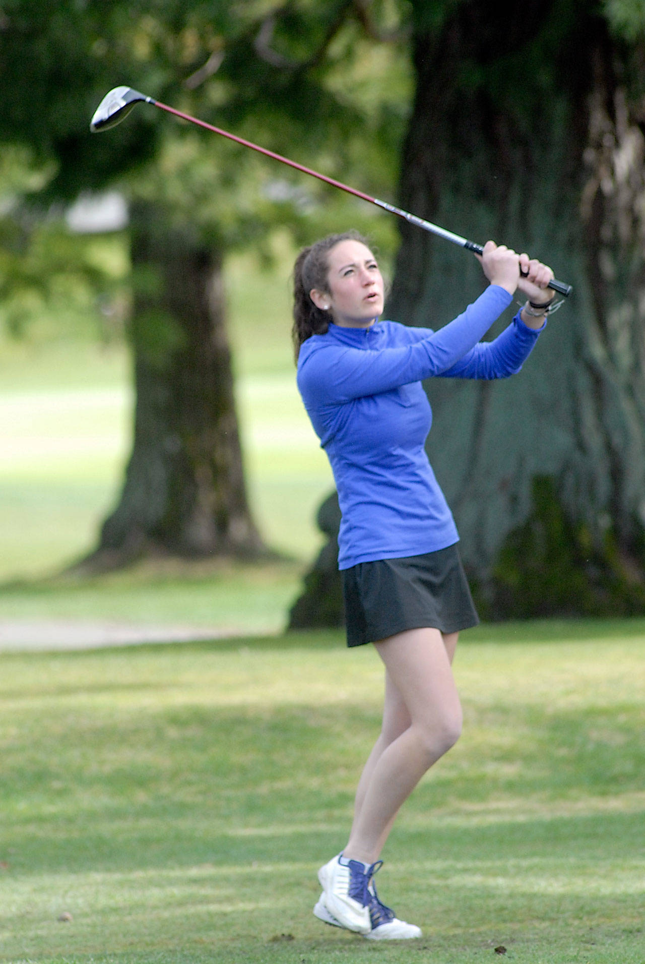 Sequim’s Yana Hoesel tees off on the first hole on Wednesday at Peninsula Golf Club in Port Angeles.                                Keith Thorpe/Peninsula Daily News