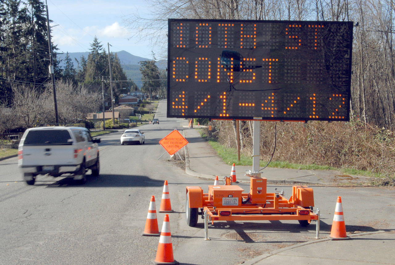 A reader board on South I Street warns motorists of upcoming work to pave West 10 Street. (Keith Thorpe/Peninsula Daily News)