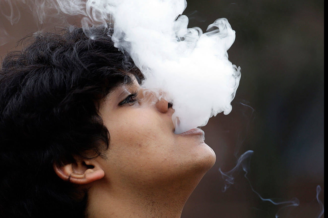 State Legislature votes to raise smoking age to 21