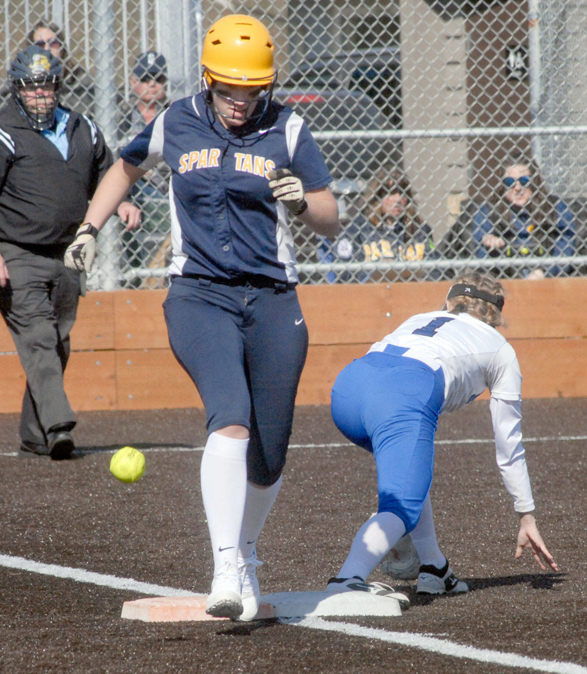 SOFTBALL Forks slugs past Class 3A Seattle Prep Peninsula Daily News