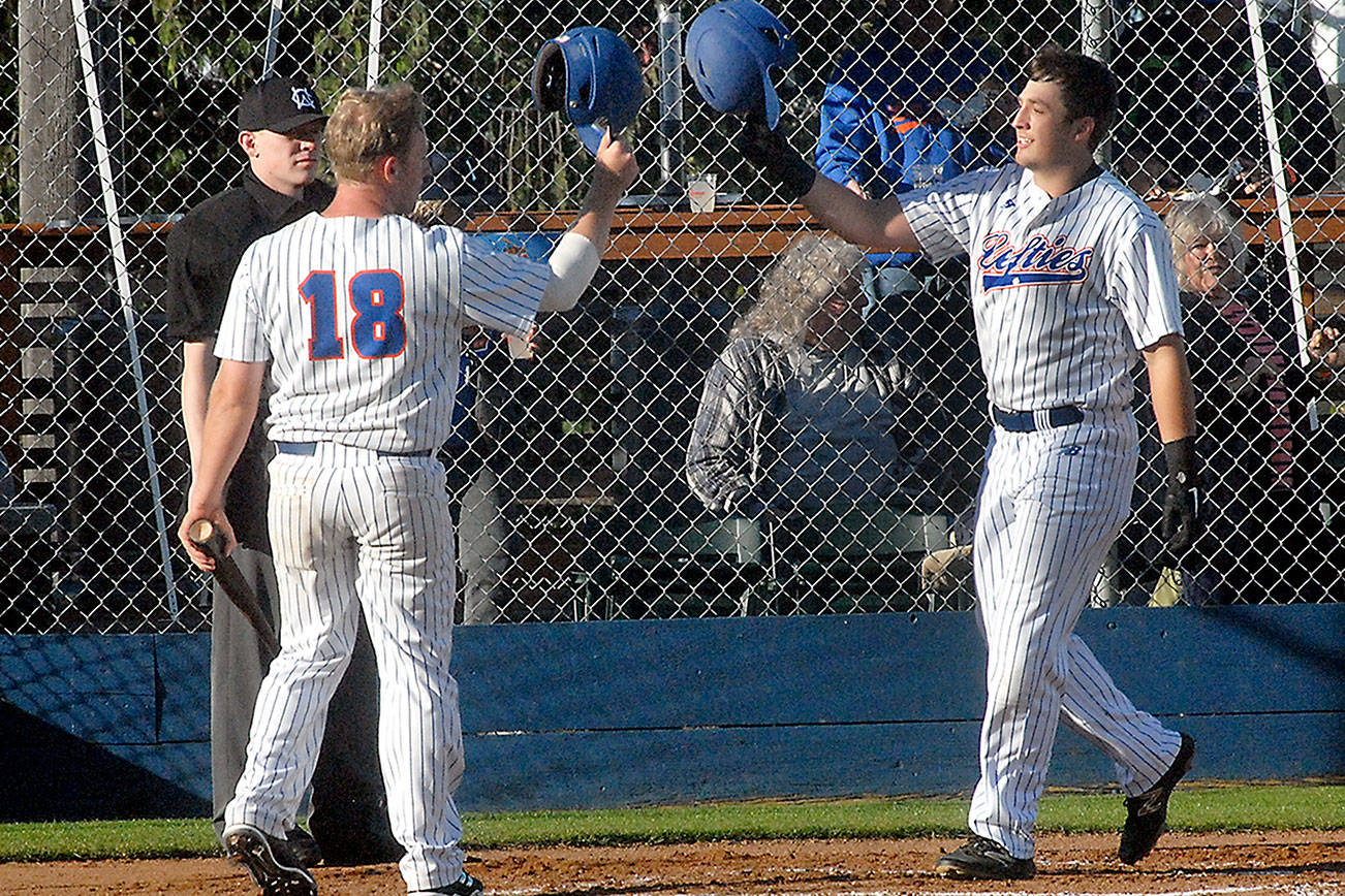 LEFTIES: Sequim’s Evan Hurn swinging for Sophia