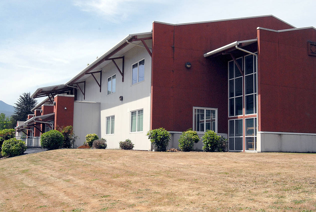 The Lincoln Center in Port Angeles, shown Thursday, could find new tenants through a proposal by the building’s owner, the Port Angeles School District, to lease unused space at a discount to area nonprofit agencies. (Keith Thorpe/Peninsula Daily News)