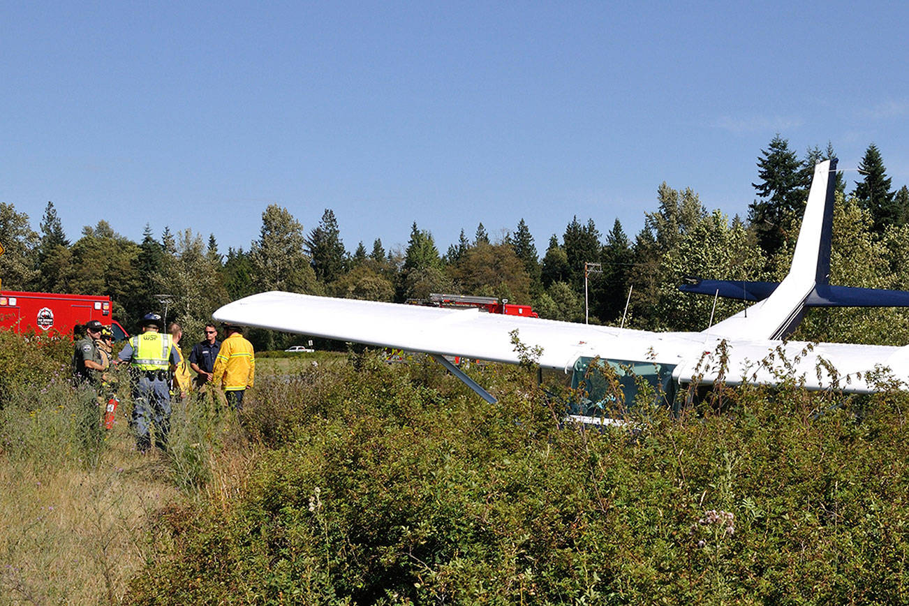 Three escape serious injury after plane crashes short of runway near Port Townsend