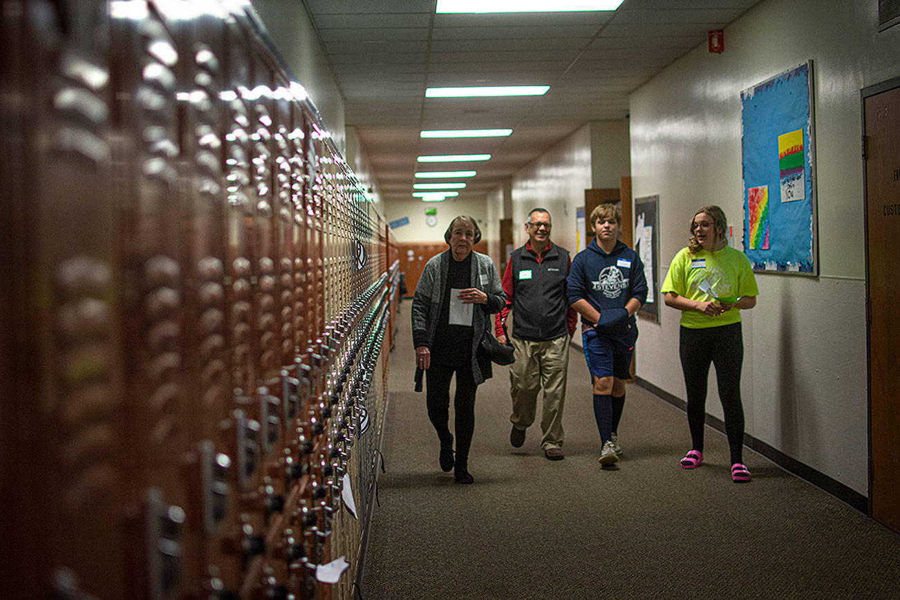 Through students’ eyes: Port Angeles adults tour Stevens Middle School