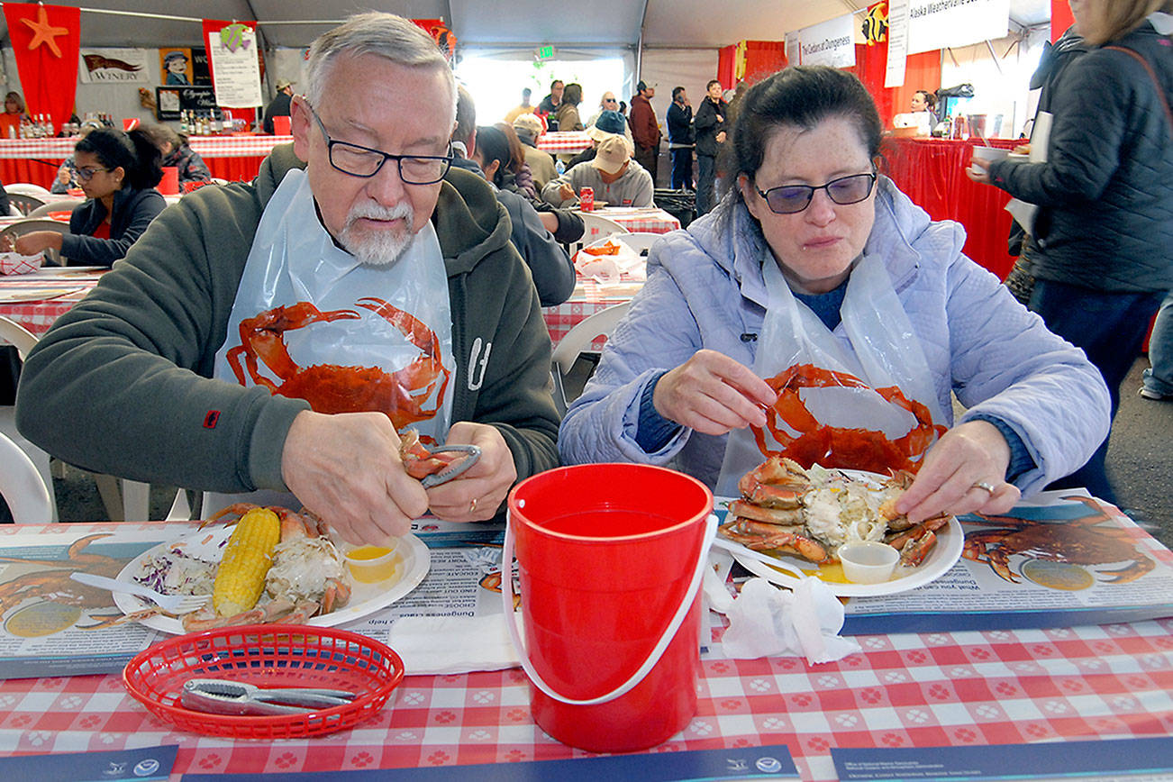 Meals, music, cooking demonstrations, vendors offered at CrabFest finale