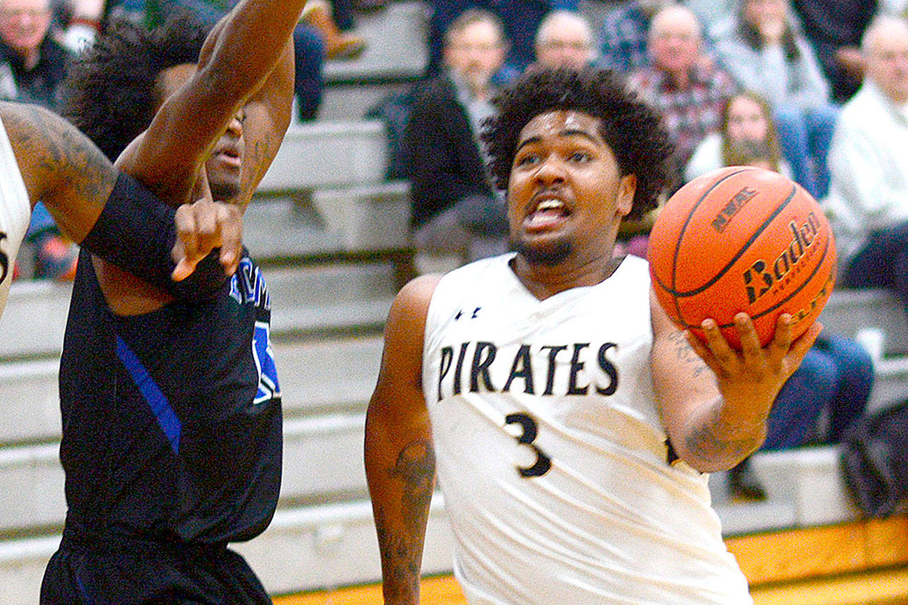 COLLEGE BASKETBALL: Peninsula men, women each lose close games to Edmonds