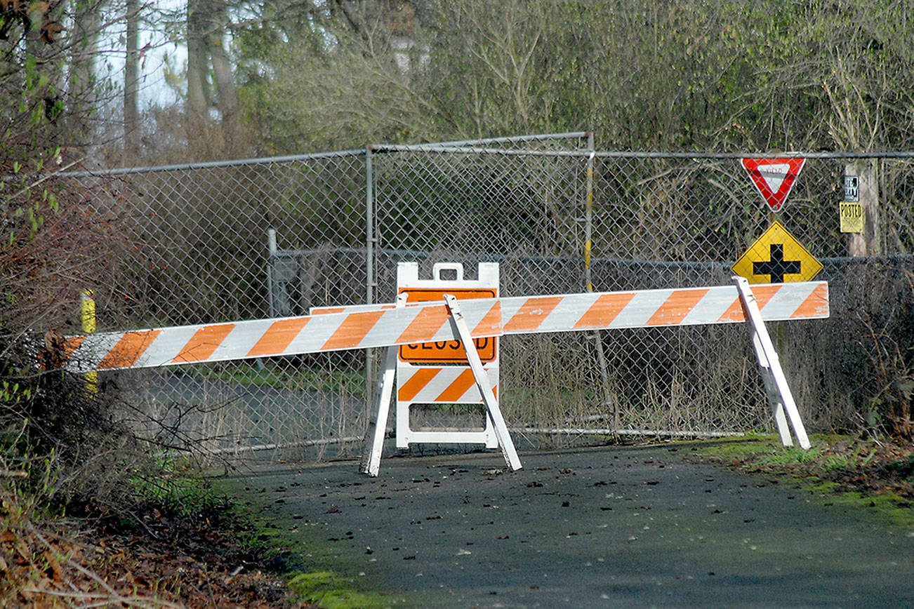 Part of Waterfront Trail closed from slides expected to reopen Friday