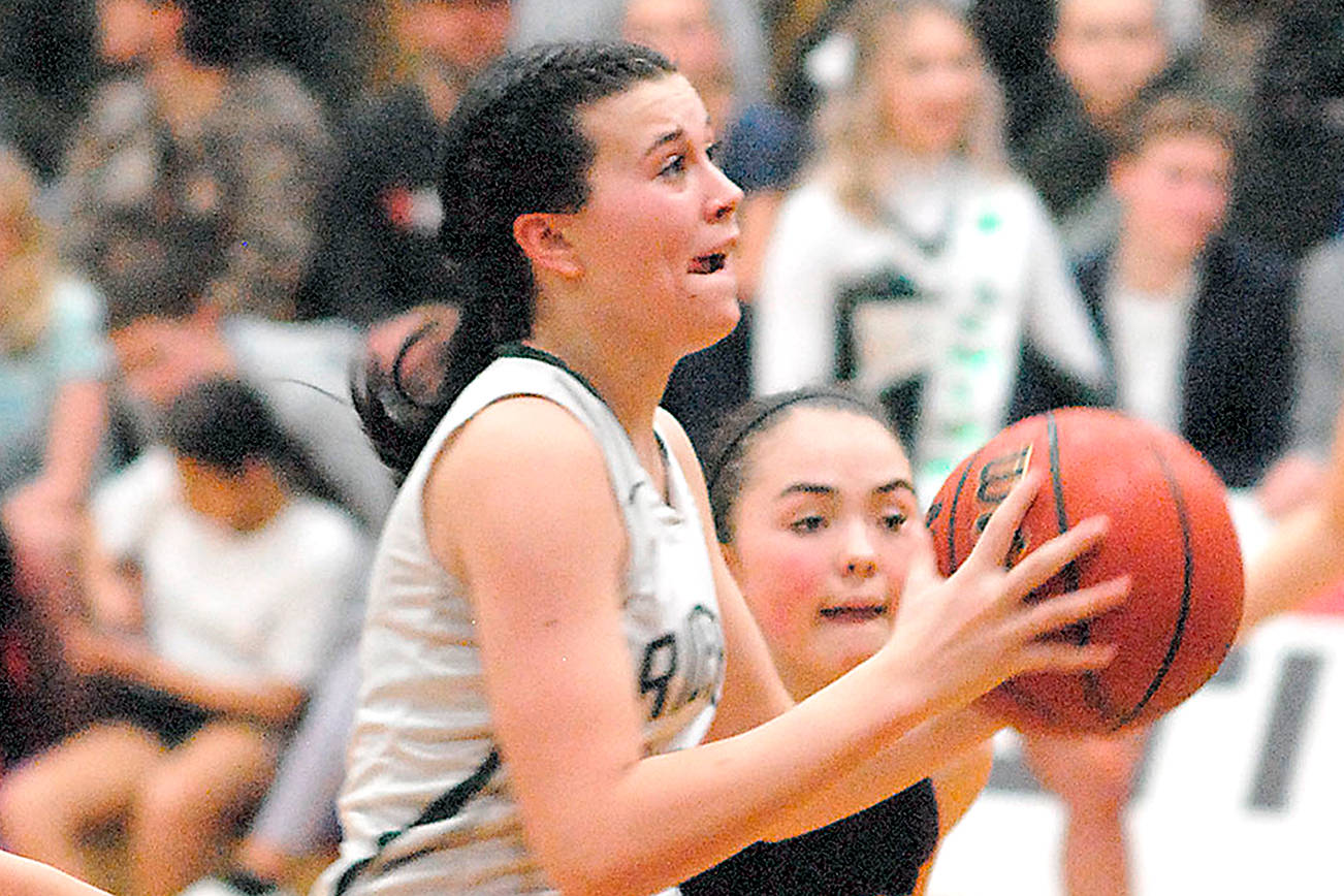 STATE BASKETBALL: Port Angeles’ Bailee Larson makes the leap