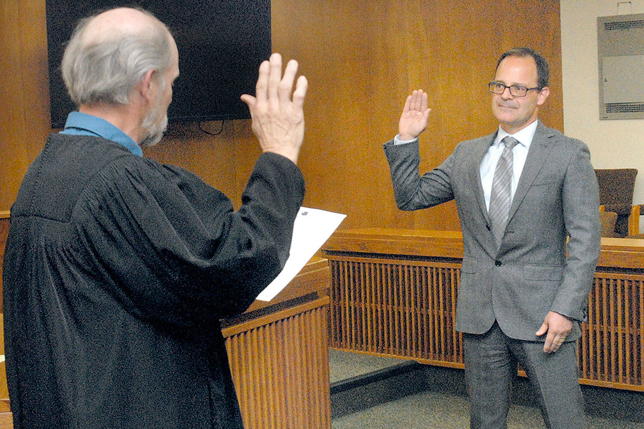 Barnhart sworn in as new judge