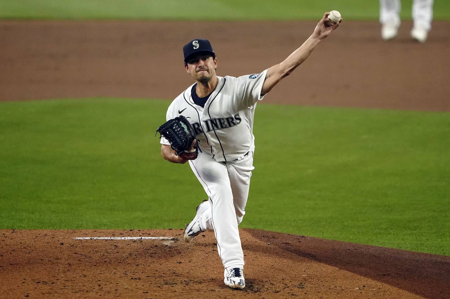 MARINERS: Seattle smokes the A’s in hazy conditions