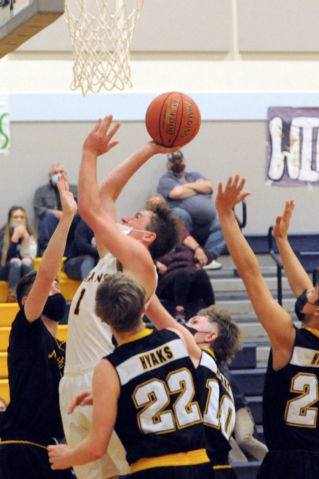 BOYS BASKETBALL Forks all 18s in win over Hyaks Peninsula Daily News