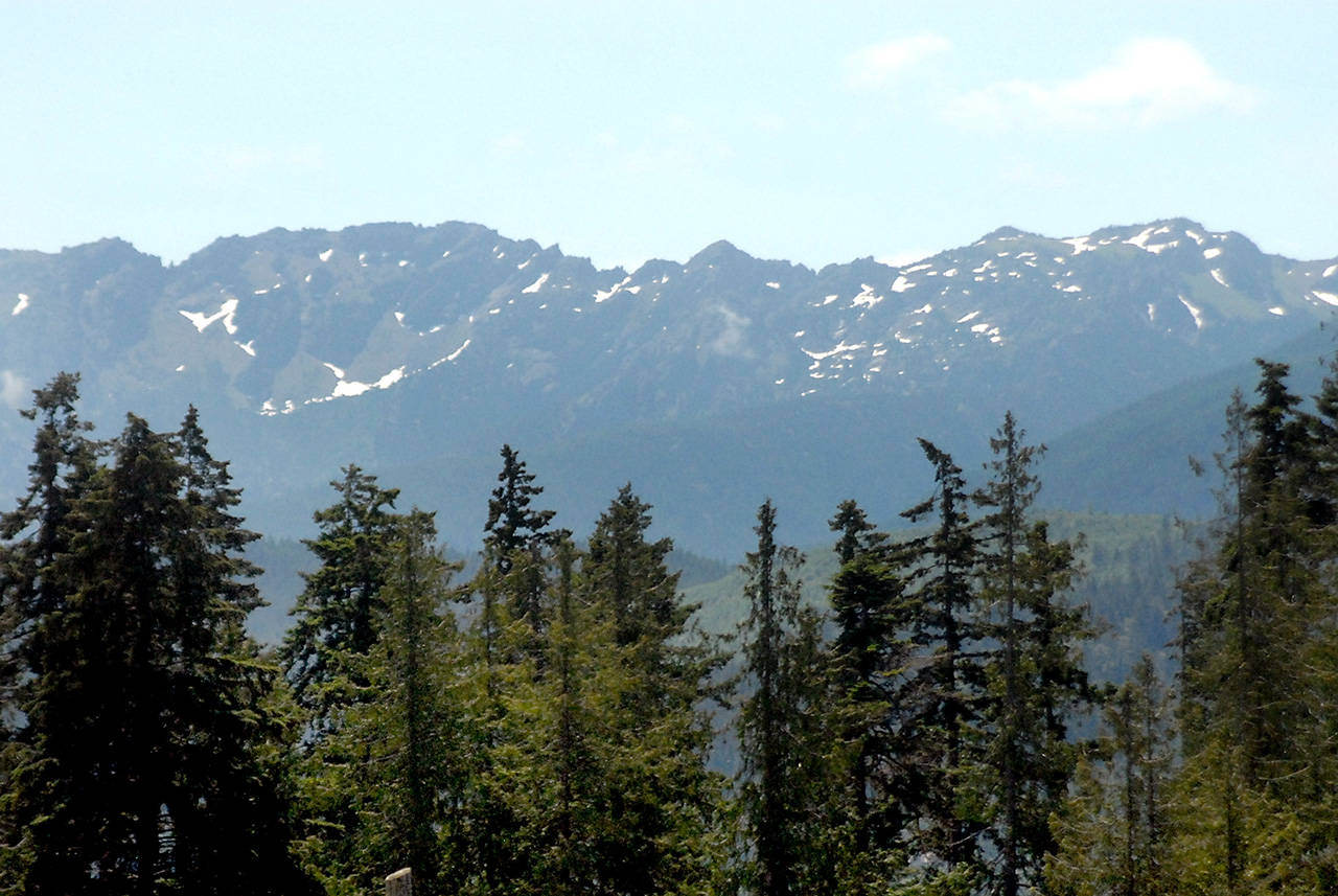 Klahhane Ridge south of Port Angeles is shown Thursday with little snow on the north face. (Keith Thorpe/Peninsula Daily News)
