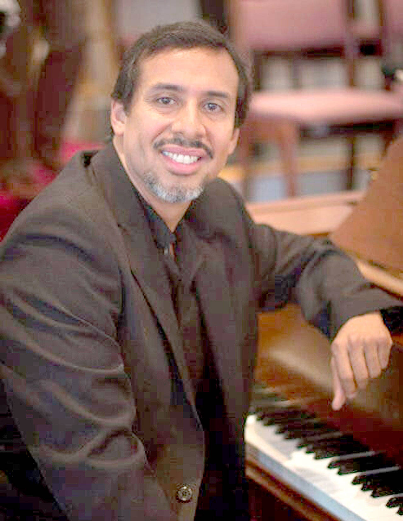 Pianist George Lopez, with the Fulton Street Chamber Players, will give the last two Concerts in the Barn this weekend at Quilcenes Trillium Woods Farm. (photo courtesy of Concerts in the Barn)