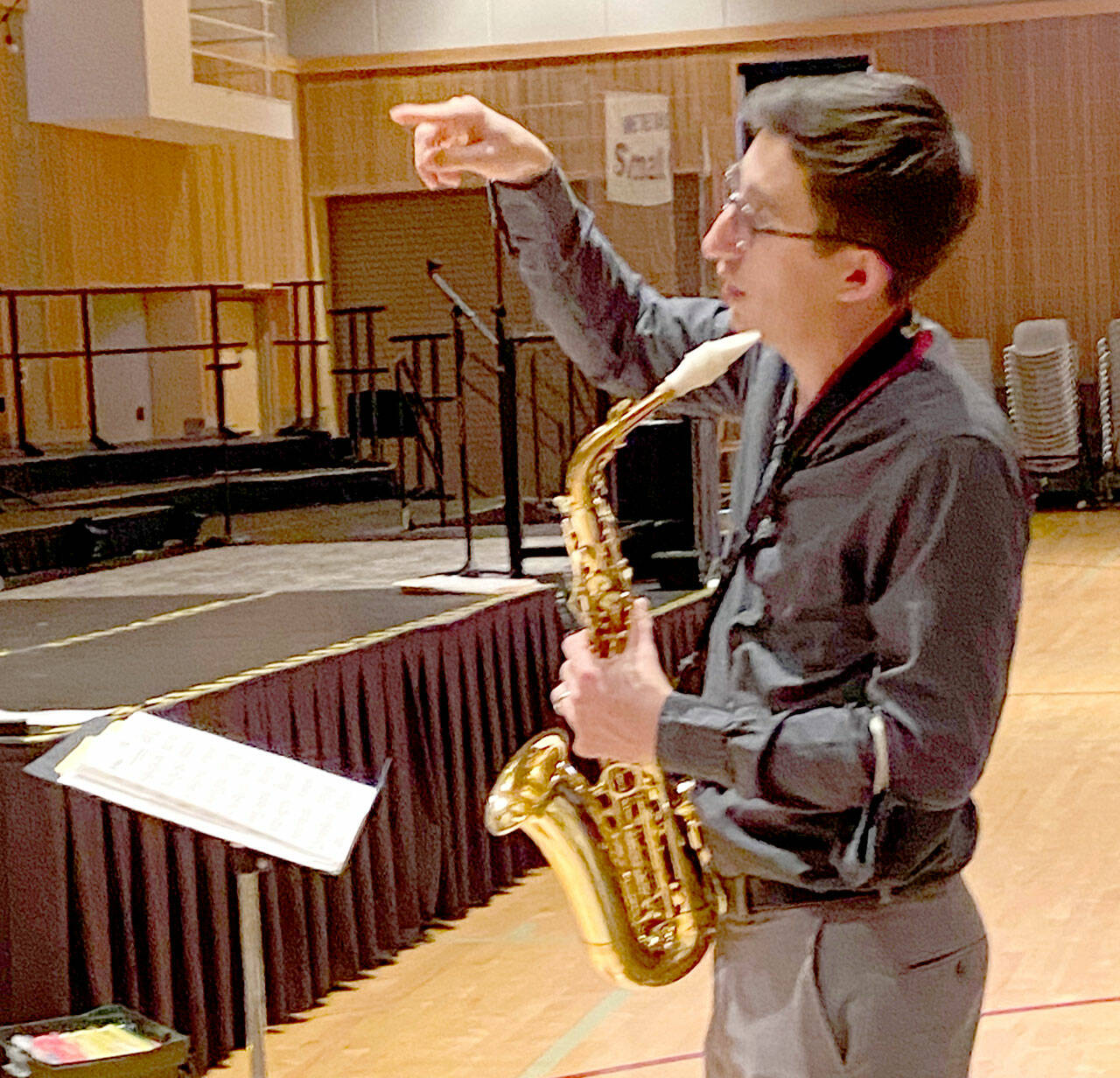 Tom Guenther is the musical director and lead alto saxophone of the Stardust Big Band.