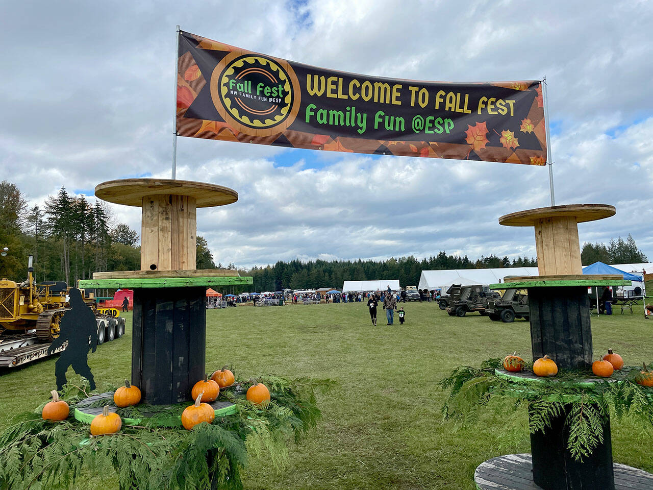 Pleasant weather held as Fall Fest entertained big crowds at Extreme Sports Park on Saturday. The festival included an Extreme Timber Sports Show, a Zombie Run and a Lawnmower Derby where people cheered on their favorites. (Scott Gardinier/Peninsula Daily News)
