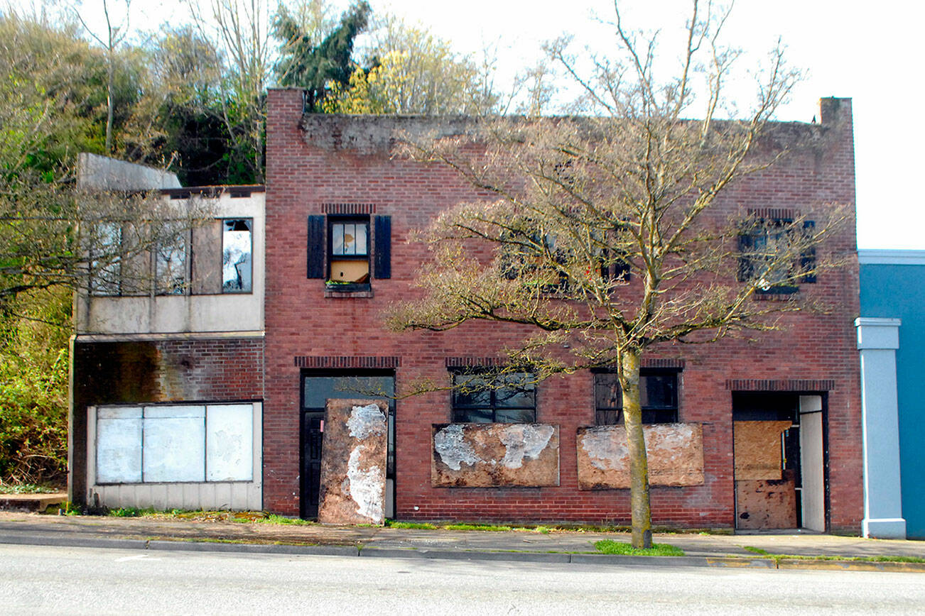 A long-vacant building at 204 E. Front St. in downtown Port Angeles has been condemned by the city council. (Keith Thorpe/Peninsula Daily News)