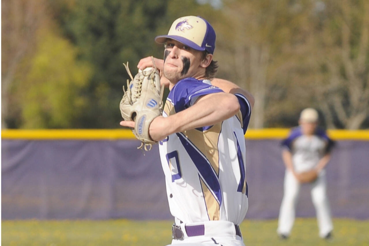 Michael Dashiell/Olympic Peninsula News Group
Sequim's Zach McCracken delivers a pitch to Bremerton in Sequim on Tuesday.