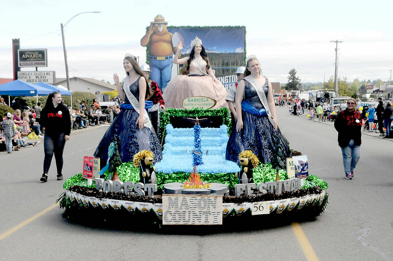 The President’s Award was given to the Mason County Forest Festival float. (Keith Thorpe/Peninsula Daily News)