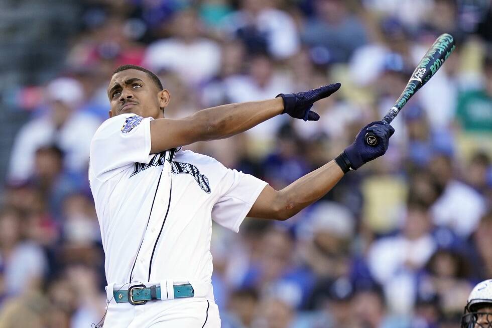 American League’s Julio Rodriguez, of the Seattle Mariners, bats during the MLB All-Star baseball Home Run Derby, Monday, July 18, 2022, in Los Angeles. (AP Photo/Abbie Parr)
