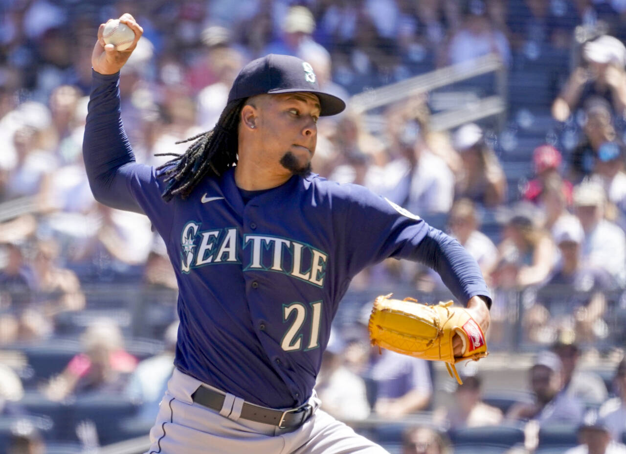Seattle Mariners starting pitcher Luis Castillo delivers against the New York Yankees in the first inning Wednesday in New York. (AP Photo/Mary Altaffer)
