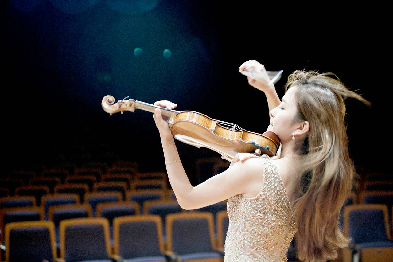 Yoojin Jang 2022 Mentor Violinist (Photography by Bonsook, Koo)