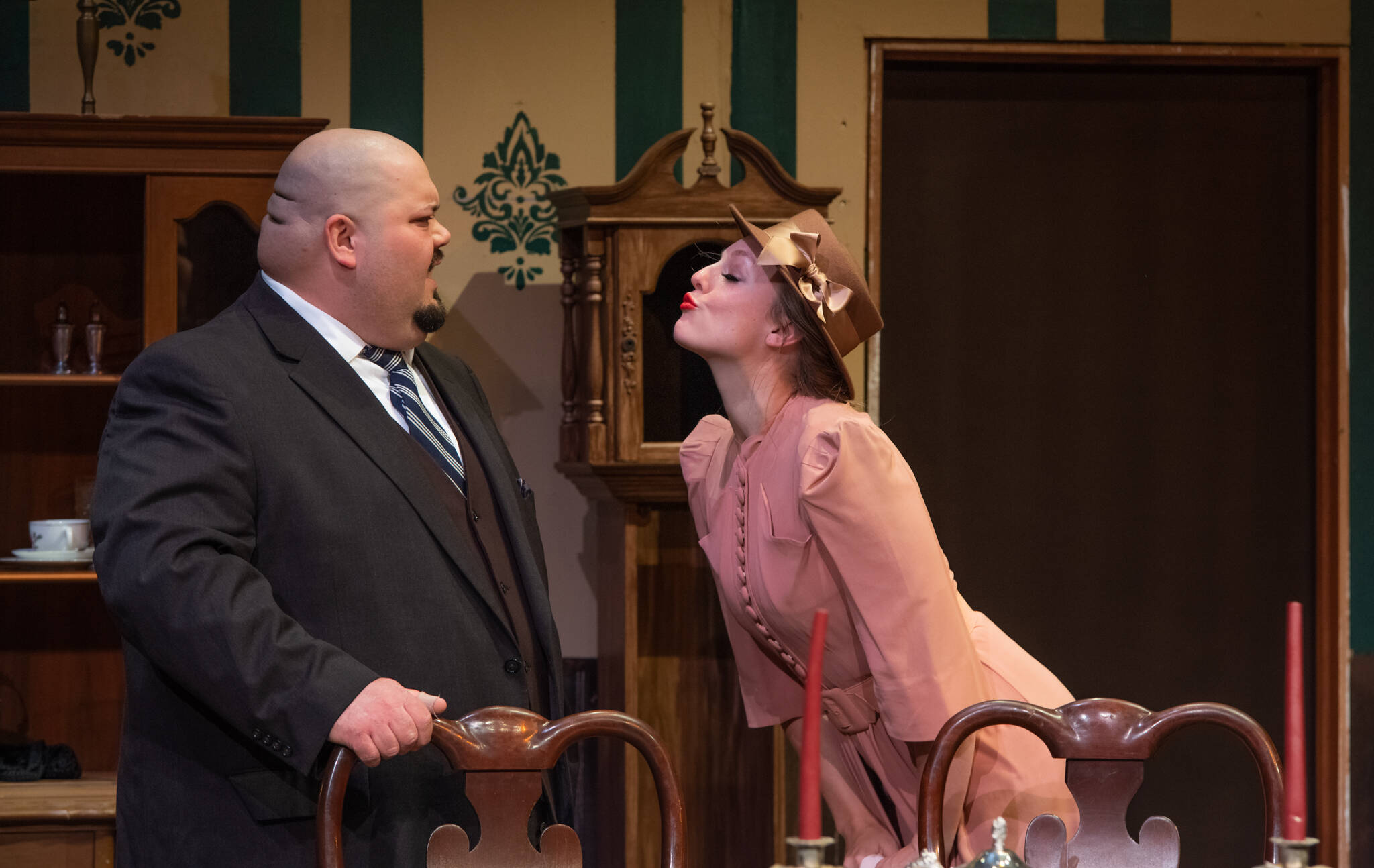 ‘Arsenic and Old Lace’ to begin threeweekend run Peninsula Daily News