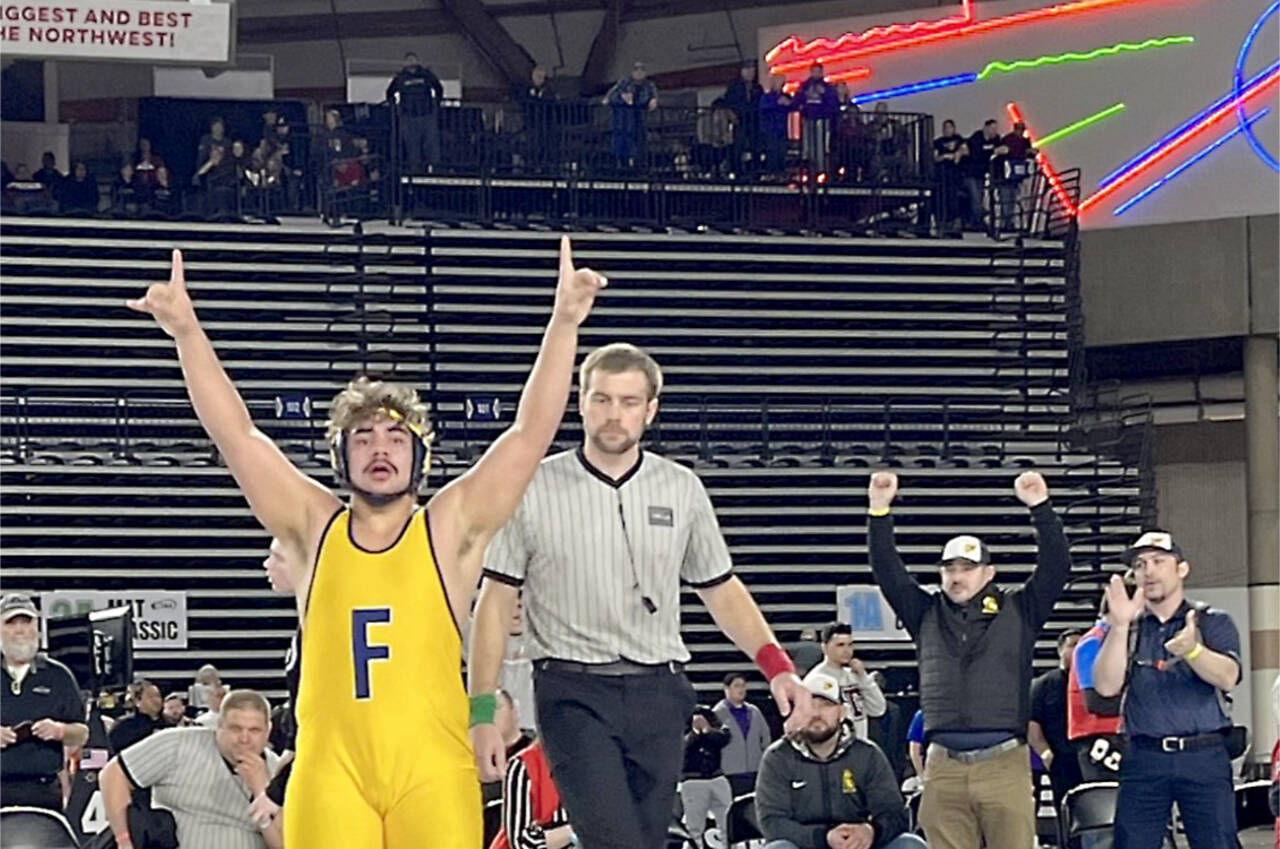 MAT CLASSIC WRESTLING Forks finishes second; Spartans’ Tumaua state