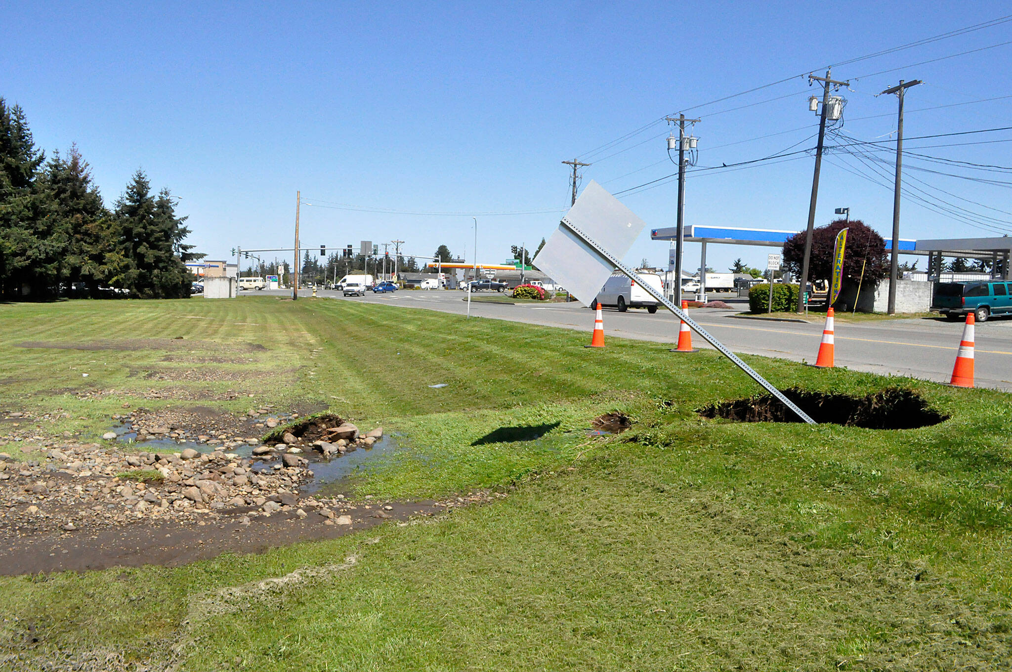 A water main east of Clallam Public Utility District’s Carlsborg campus broke on Wednesday morning. (Matthew Nash/Olympic Peninsula News Group)