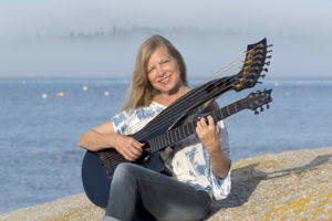 Muriel Anderson will perform Tuesday in Port Townsend.