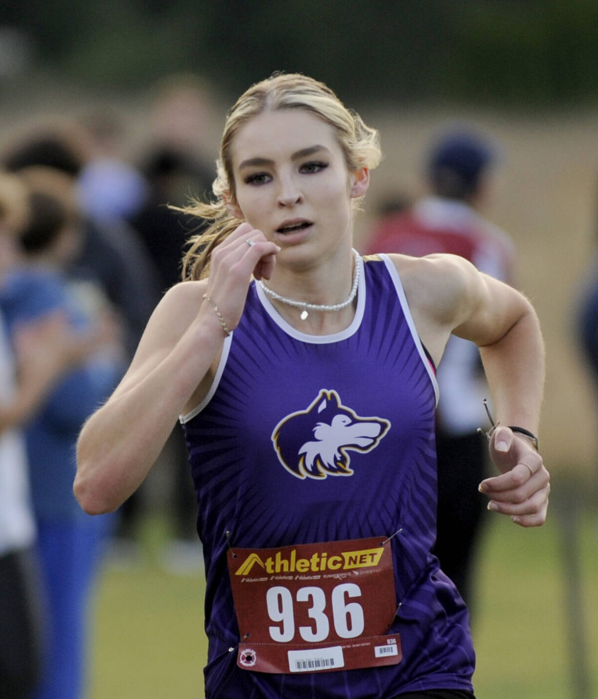 DISTRICT CROSSCOUNTRY Sequim’s Hulstedt finishes third Peninsula