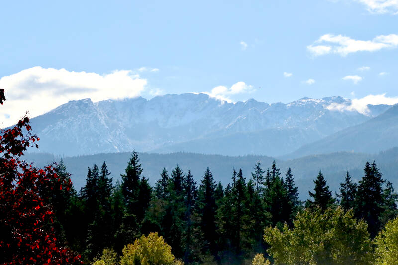 Klahhane Ridge, as seen from Port Angeles, had a good dusting of snow on Monday. Fall temperatures on the Peninsula were expected to be in the mid-50s this week while overnight lows were expected to dip into the upper 30s. (Dave Logan/for Peninsula Daily News)