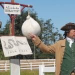 Roger Gary of Onalaska, taking on the role of Capt. McGary, gives a rable-rousing speech against British rule at Saturday&rsquo;s Northwest Colonial Festival. (Keith Thorpe/Peninsula Daily News)