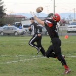 Lonnie Archibald/for Peninsula Daily News Neah Bay&rsquo;s Cameron Buzzell reaches out to receive a pass last season. Buzzell led the team in receiving with 38 receptions for 791 yards and 15 touchdowns in 2015.                                Lonnie Archibald/for Peninsula Daily News Neah Bay&rsquo;s Cameron Buzzell reaches out to receive a pass last season. Buzzell led the team in receiving with 38 receptions for 791 yards and 15 touchdowns in 2015.