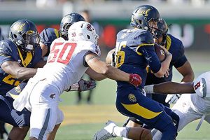 Washington State defensive line has skills to make up for lack of size