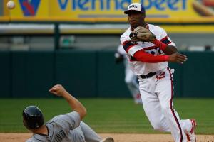 M’s muster little in another punchless loss