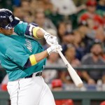 Seattle Mariners&rsquo; Dae-Ho Lee singles against the Los Angeles Angels in the second inning of a baseball game Friday, Sept. 2, 2016, in Seattle. (AP Photo/Elaine Thompson)